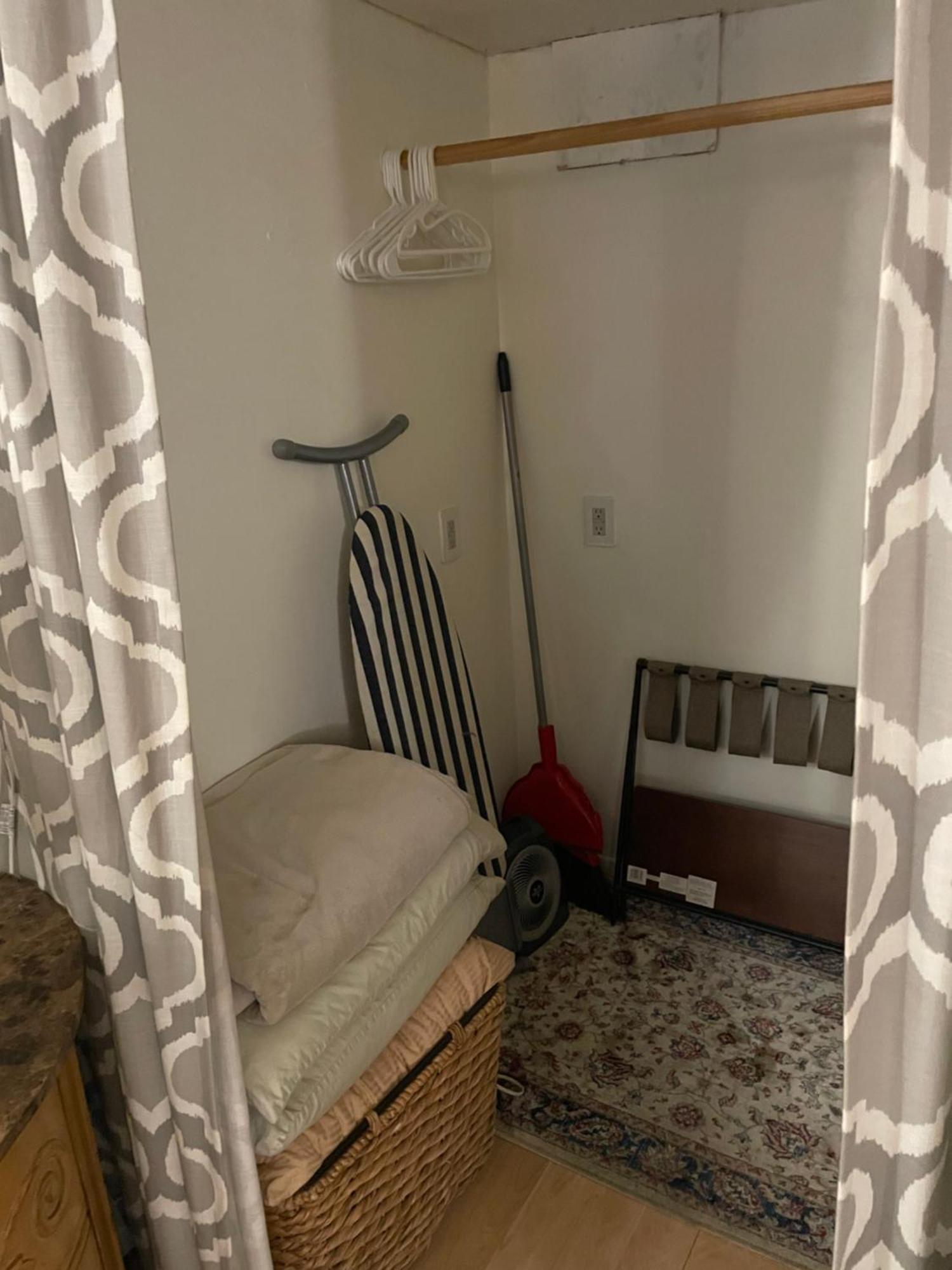לוס אנג'לס Guest House Near Universal Studios מראה חיצוני תמונה